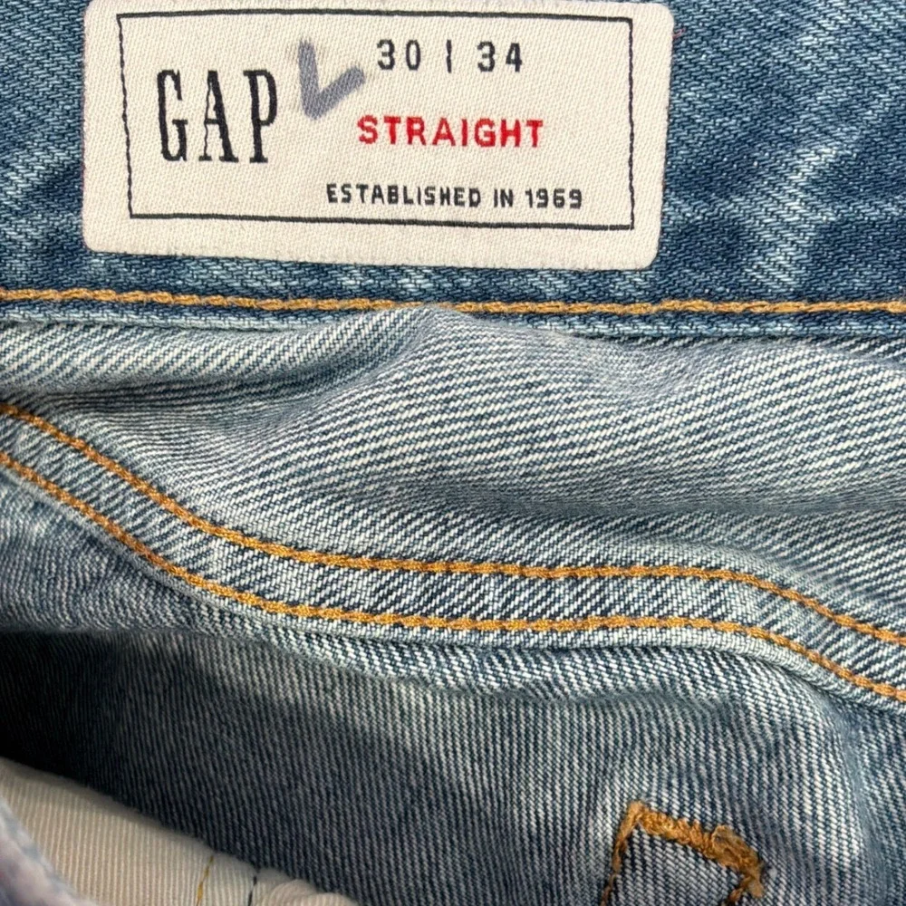 GAP straight leg